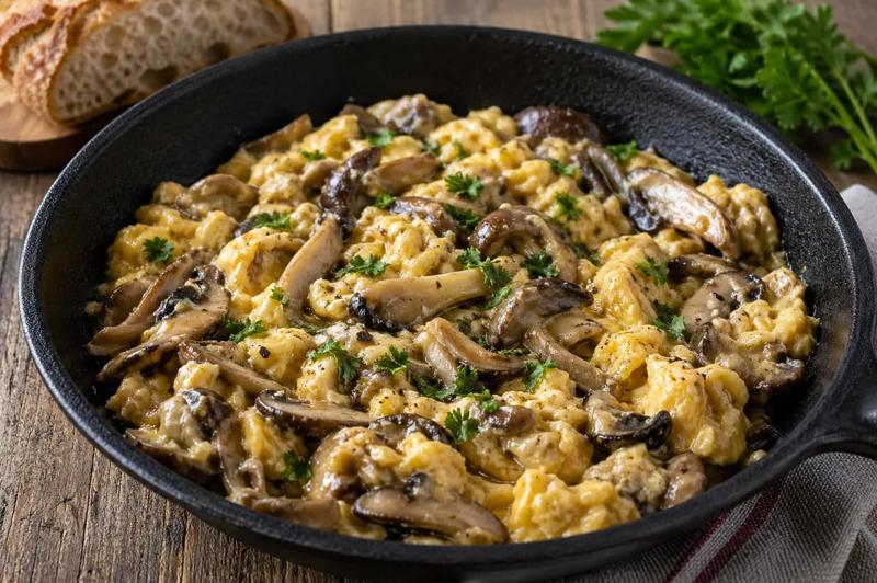 Revuelto de Hongos (Spanish Mushroom Scramble)